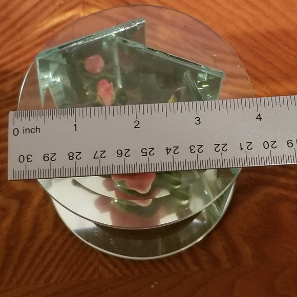 Hand Crafted Glass Hummingbird & Flowers Panarama - Picture 5 of 10